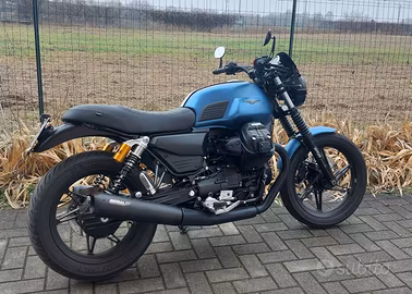 Guzzi V7 850 2025 E5+, stupenda e iperaccessoriata