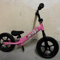 Bicicletta Pedagogiaca bambina rosa senza pedali