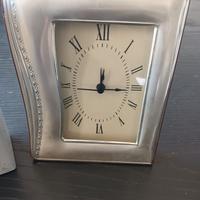 Orologio da tavolo.