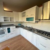 cucina angolare componibile in rovere bianco