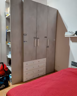 Cameretta con letto 1 piazza e mezza