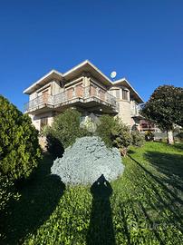 VILLA SINGOLA A REZZATO