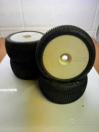 Treno gomme truggy 1/8