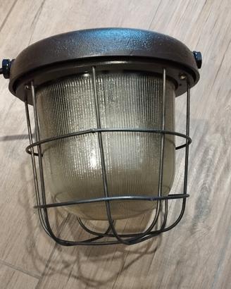 Lampada bunker completamente restaurata
