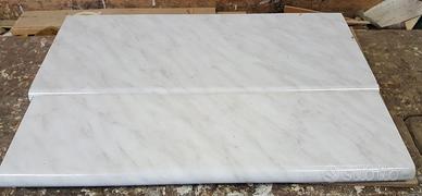 Coppia mensole effetto marmo 59 e 56 cm