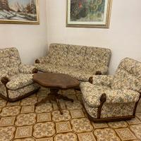 Divano + 2 poltone + tavolino