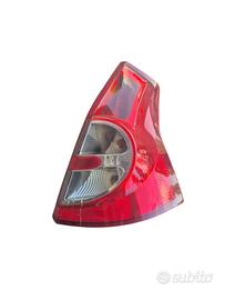STOP FANALE POSTERIORE DESTRO DACIA Sandero 1° Se