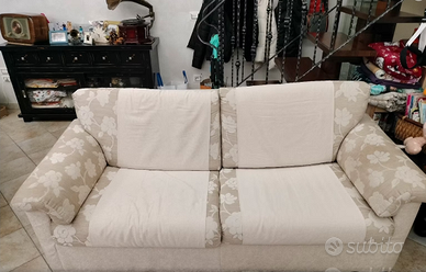 Divano letto, divano con contenitore e pouf