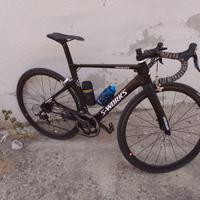 Bici da corsa full carbon no Specialized