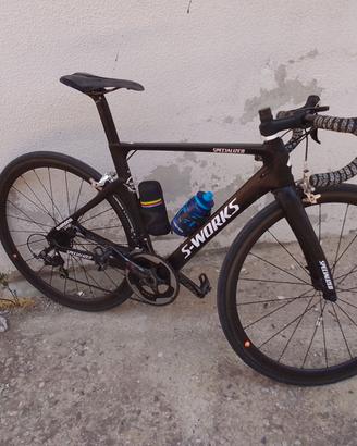 Bici da corsa full carbon no Specialized