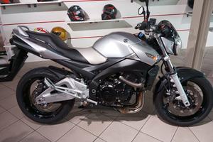 Suzuki GSR600