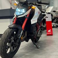 Hornet 750
