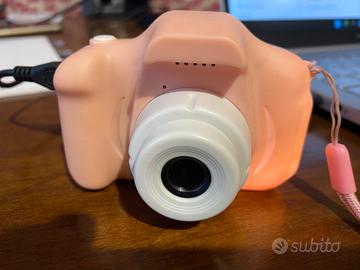 Macchina fotografica giocattolo