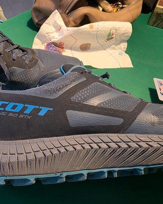 SCARPE GINNASTICA