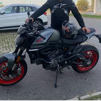 Ducati Monster 937 plus