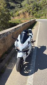 Honda cbr 600 rr