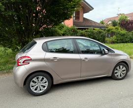 Peugeot 208 (2014)