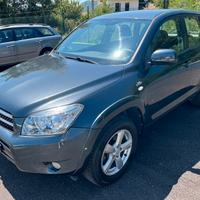Toyota RAV 4 RAV4 2.2 D-4D 177 CV Sol Plus