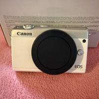 Canon EOS M100 + 2 obiettivi + accessori