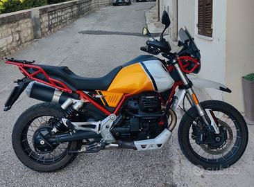 Moto Guzzi V85 TT - 2021