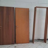 2 porte in legno