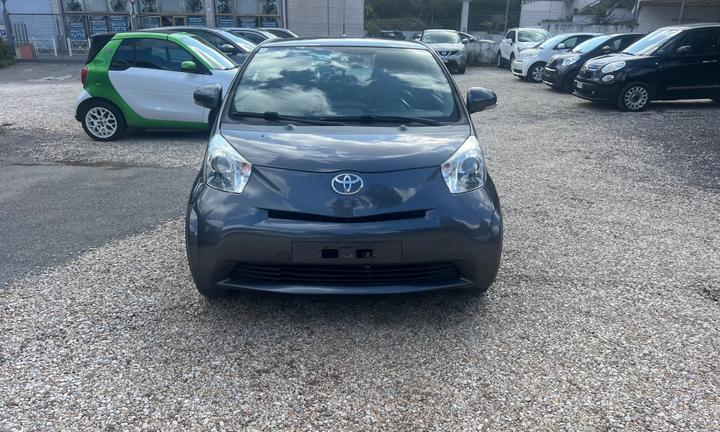 Toyota iQ 1.0 Lounge CVT ANNO 2015