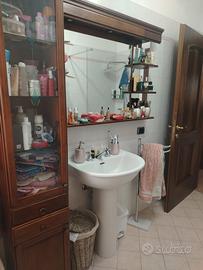Mobile bagno in legno