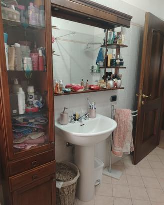 Mobile bagno in legno