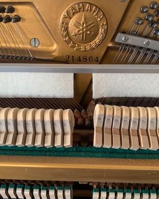 Pianoforte verticale Yamaha