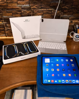 APPLE IPAD PRO 13 WI-FI +CELLULAR 256GB + KYBOARD