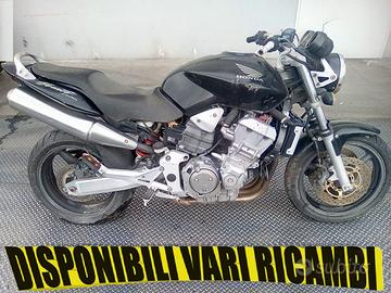 HONDA HORNET 900cc ANNO 2005 x RICAMBI