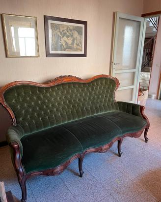 Divano e 2 poltroncine in velluto verde e legno