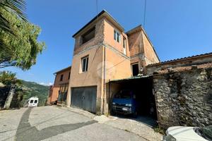 5 LOCALI A MONEGLIA
