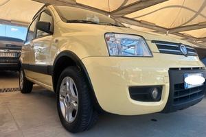 FIAT PANDA CLIMBING