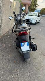 Scooter Sh 300