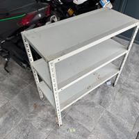 Scaffalatura in ferro