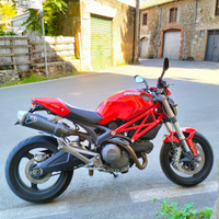Ducati Monster 696+