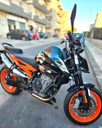 KTM 890 Duke GP 01/2024