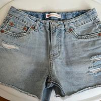 Pantaloncini levis jeans