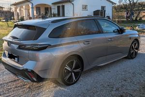 Peugeot 308 SW Gt line 1.5hdi eat8