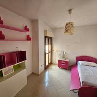 Cameretta ciclamino Moretti Compact