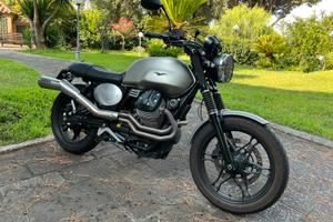 Moto Guzzi V7 II scrambler