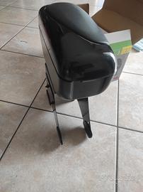poggia gomito per auto