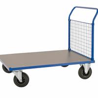 Carrello con pianale in gomma