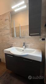 Mobile bagno sospeso