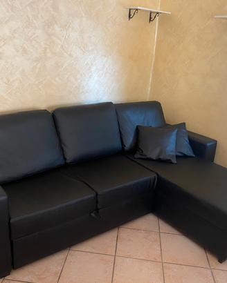 Divano ecopelle nero