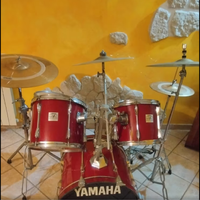 Batteria Yamaha rossa