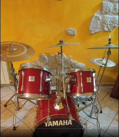 Batteria Yamaha rossa