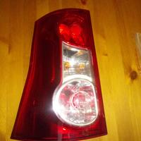 fanale posteriore dacia logan pick up anno 2009
