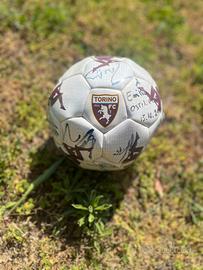 Pallone autografato torino